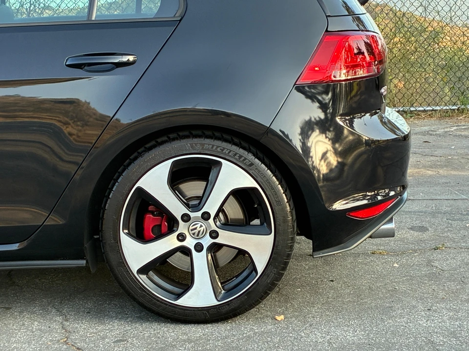 2016 Volkswagen GTI Mk7 - Image 28 of 31