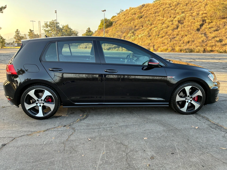 2016 Volkswagen GTI Mk7 - Image 11 of 31