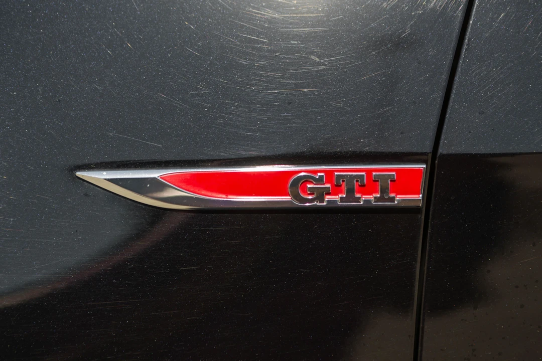 2016 Volkswagen GTI Mk7 - Image 11 of 31