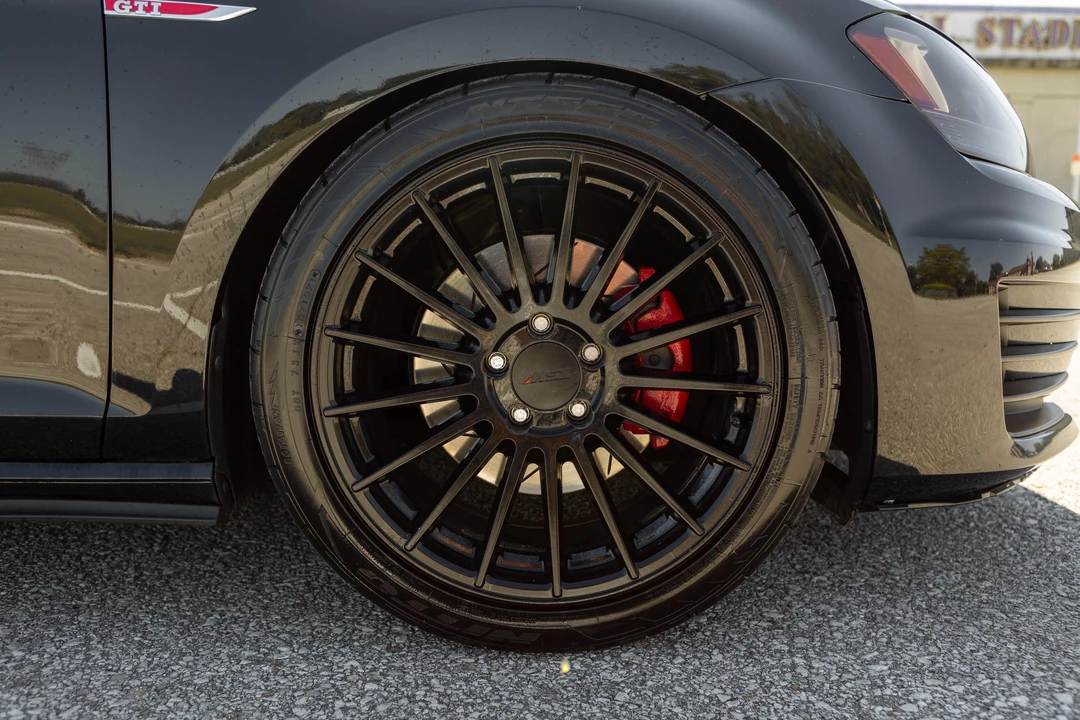 2016 Volkswagen GTI Mk7 - Image 24 of 31