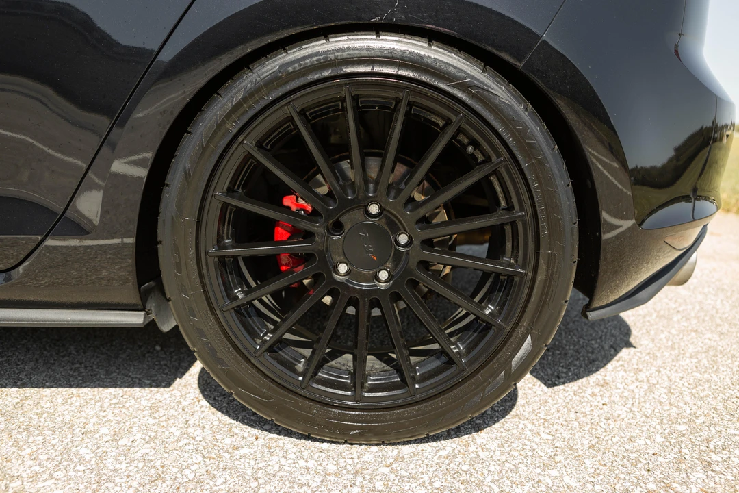 2016 Volkswagen GTI Mk7 - Image 25 of 31
