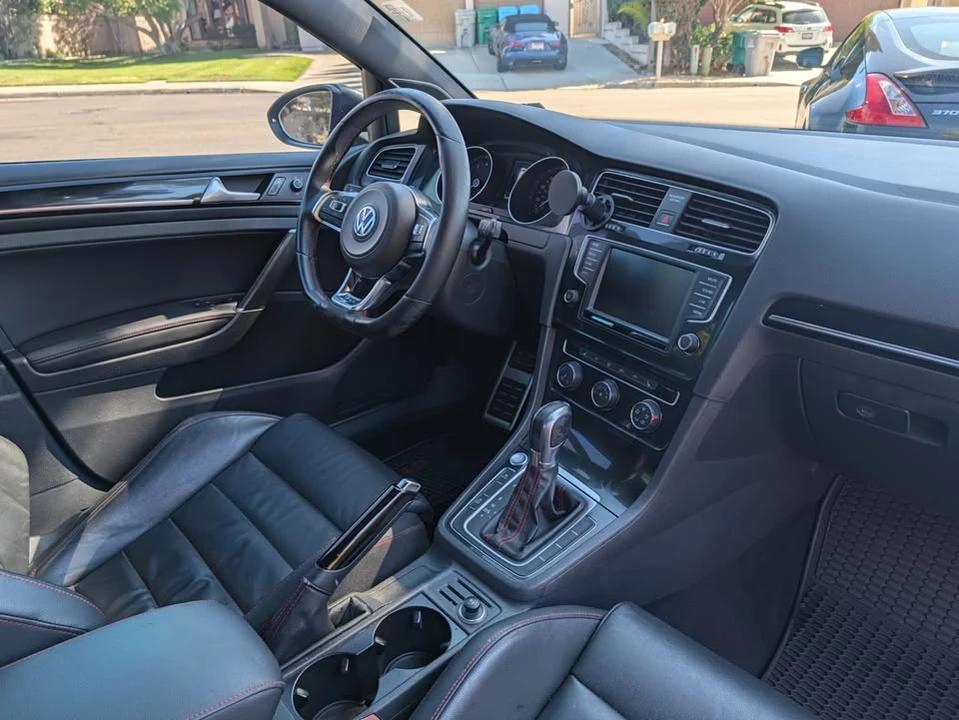 2016 Volkswagen GTI Mk7 - Image 7 of 9