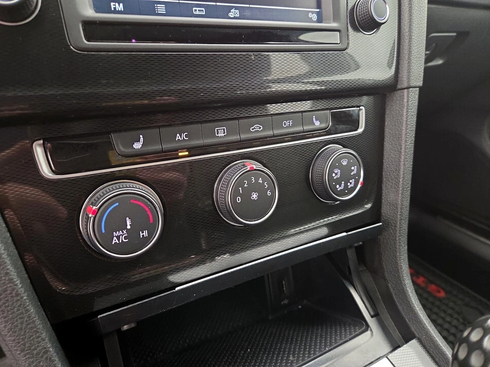 2016 Volkswagen GTI Mk7 - Image 17 of 27