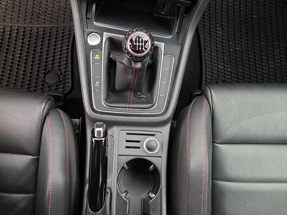 2016 Volkswagen GTI Mk7 - Image 18 of 27