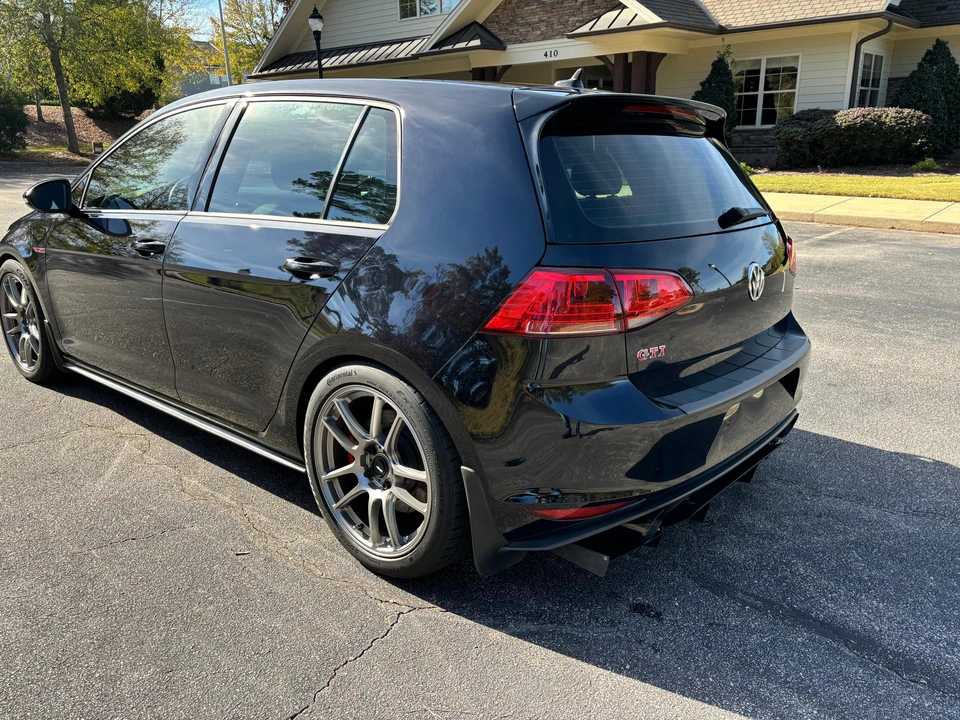 2016 Volkswagen GTI Mk7 - Image 11 of 31