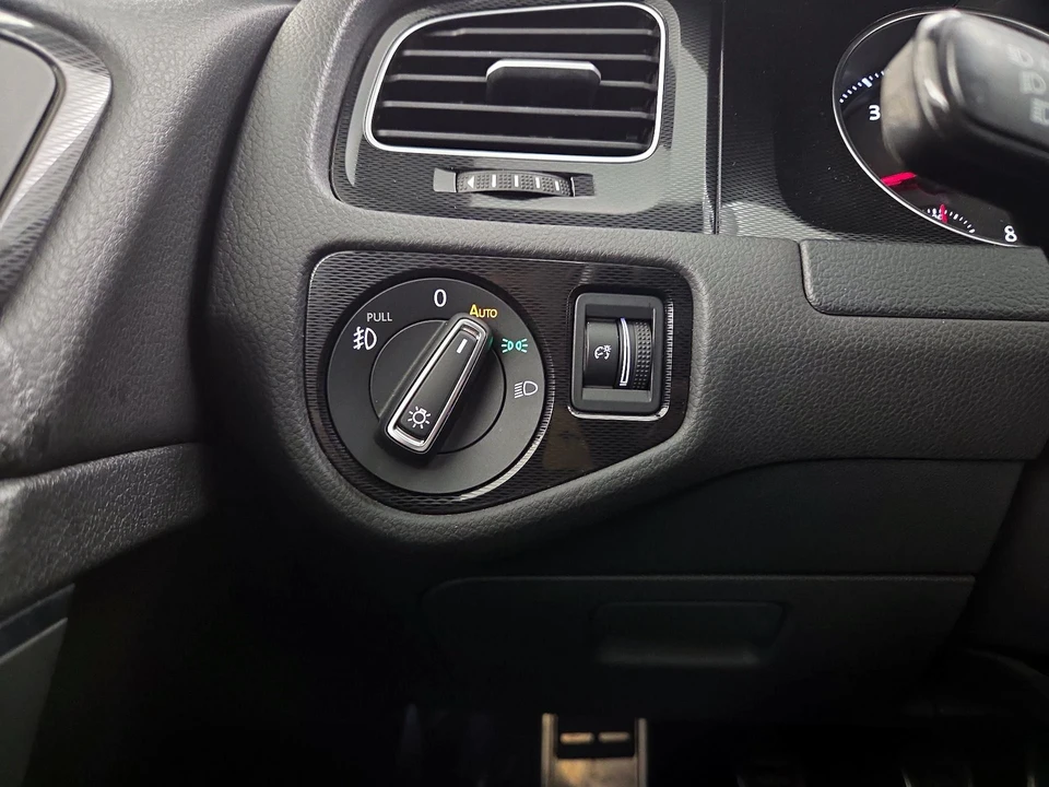 2016 Volkswagen GTI Mk7 - Image 14 of 27