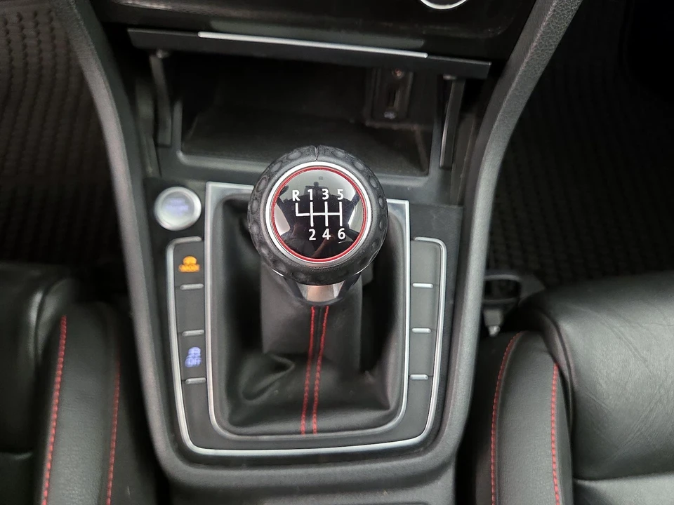 2016 Volkswagen GTI Mk7 - Image 18 of 27