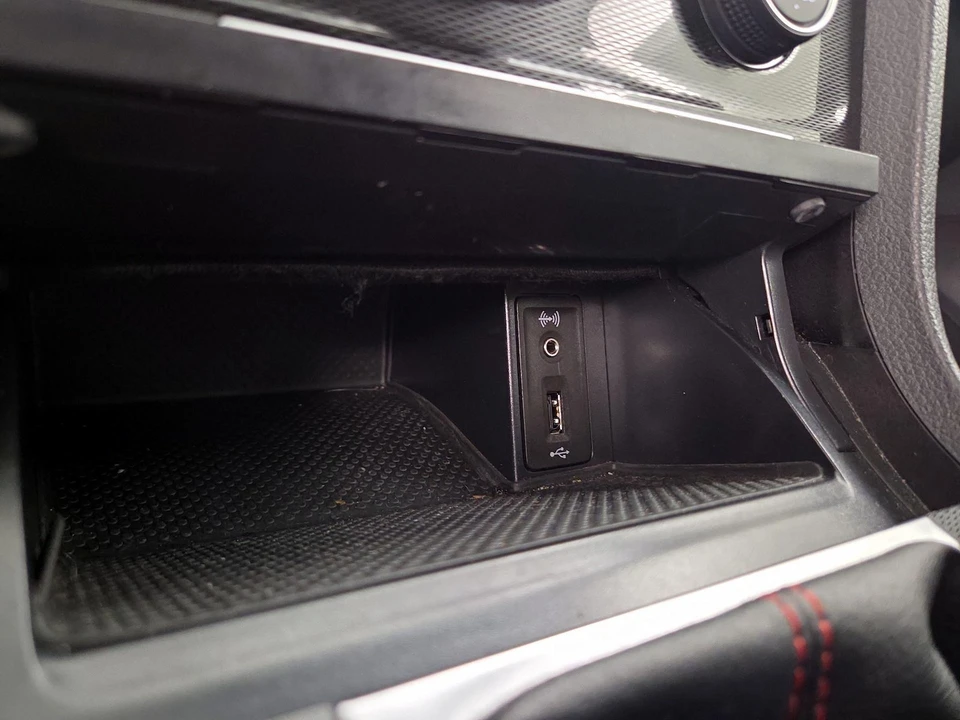 2016 Volkswagen GTI Mk7 - Image 19 of 27