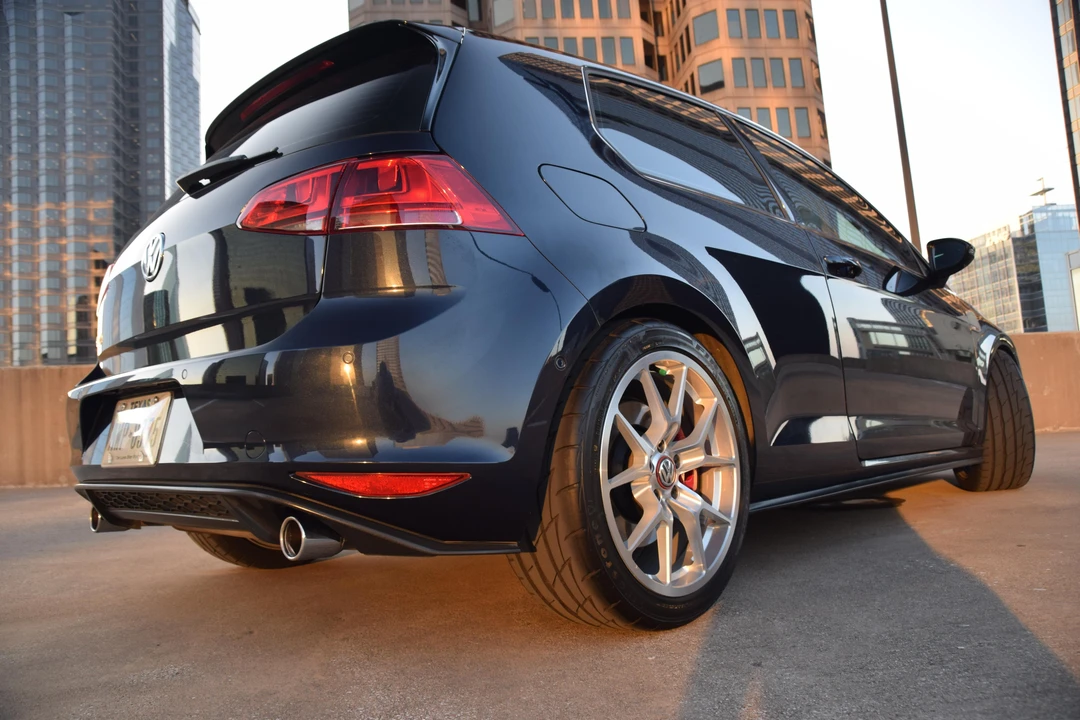 2016 Volkswagen GTI Mk7 - Image 23 of 31