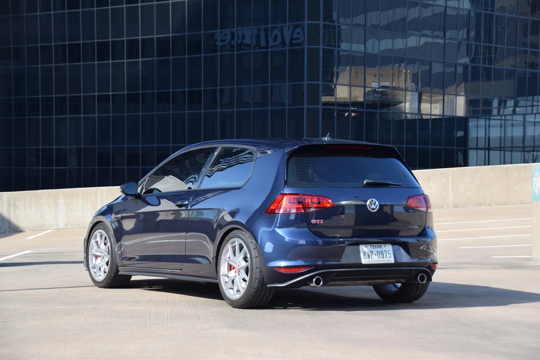 2016 Volkswagen GTI Mk7 - Image 18 of 31