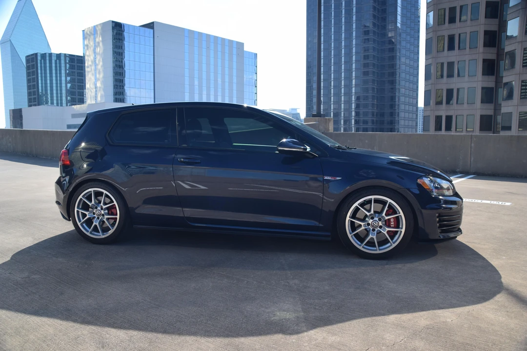 2016 Volkswagen GTI Mk7 - Image 28 of 31