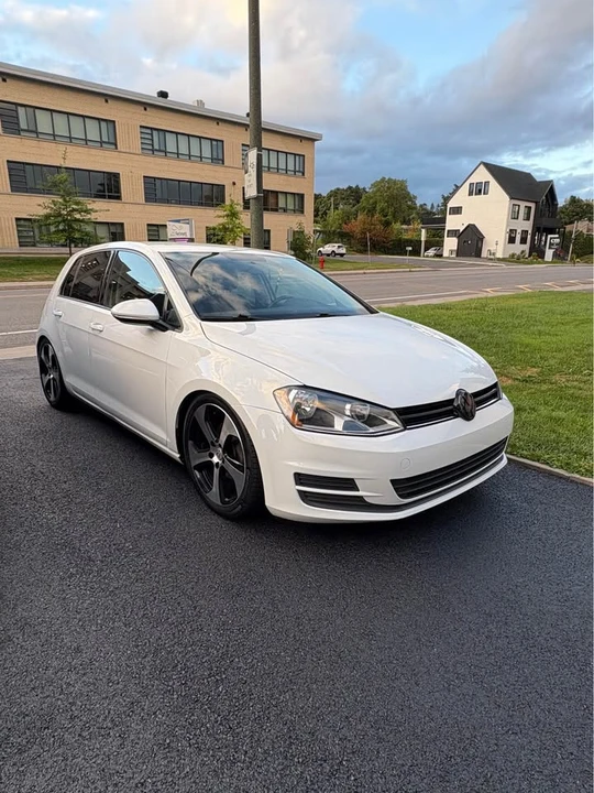 2016 Volkswagen Golf Mk7 - Image 2 of 9