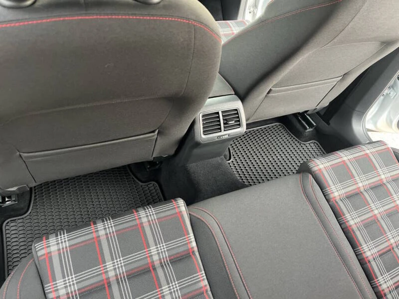 2016 Volkswagen GTI Mk7 - Image 23 of 31