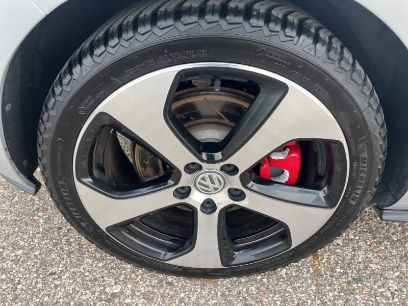 2016 Volkswagen GTI Mk7 - Image 12 of 31