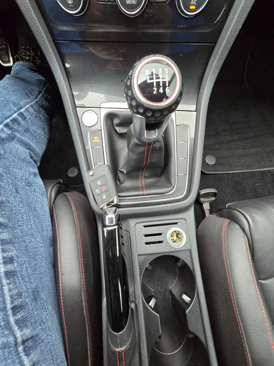 2016 Volkswagen GTI Mk7 - Image 15 of 20