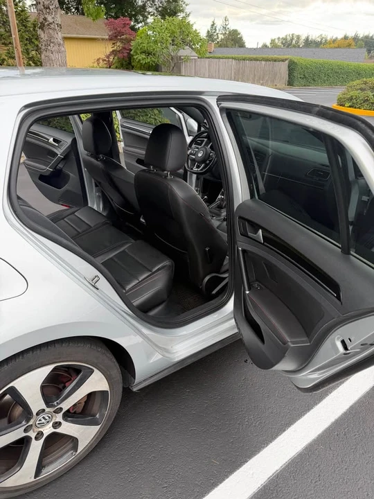 2016 Volkswagen GTI Mk7 - Image 15 of 20