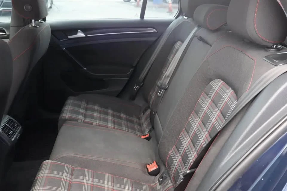 2016 Volkswagen GTI Mk7 - Image 5 of 6