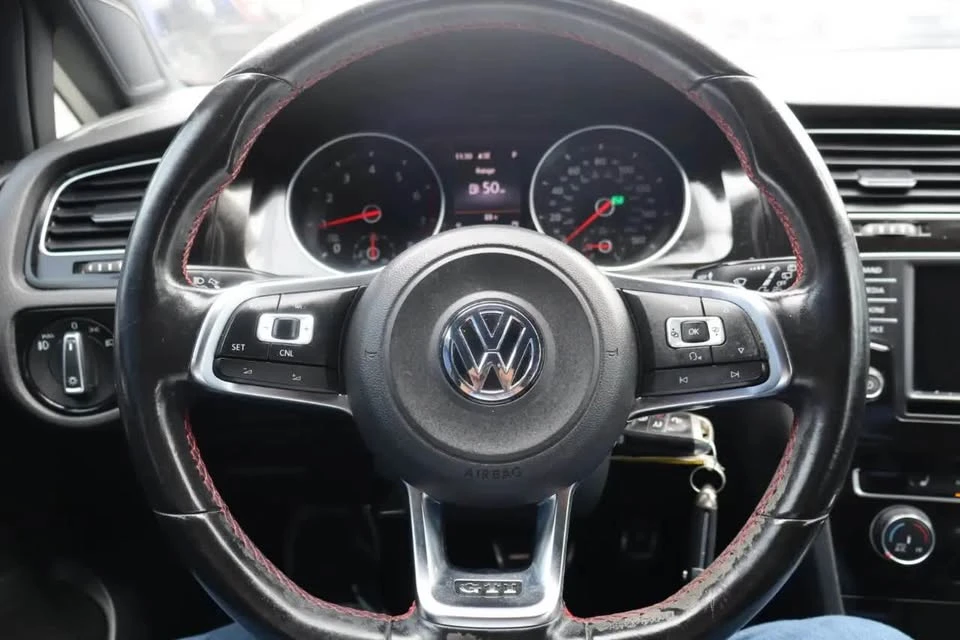 2016 Volkswagen GTI Mk7 - Image 4 of 6