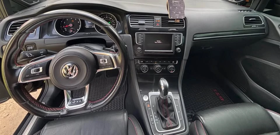 2016 Volkswagen GTI Mk7 - Image 4 of 5