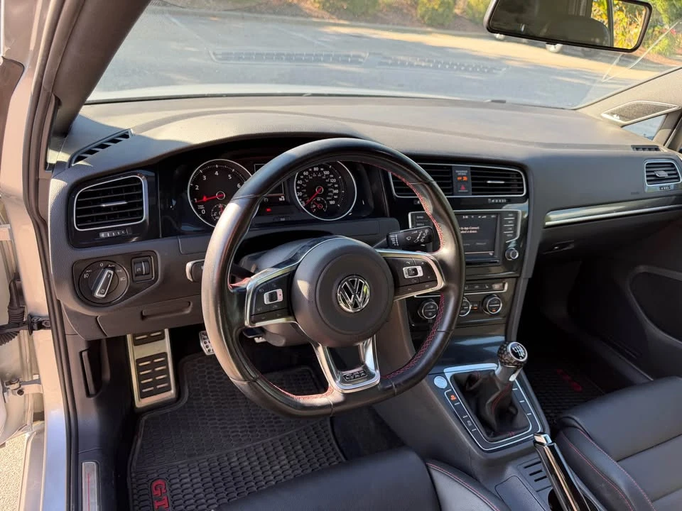 2016 Volkswagen GTI Mk7 - Image 11 of 15