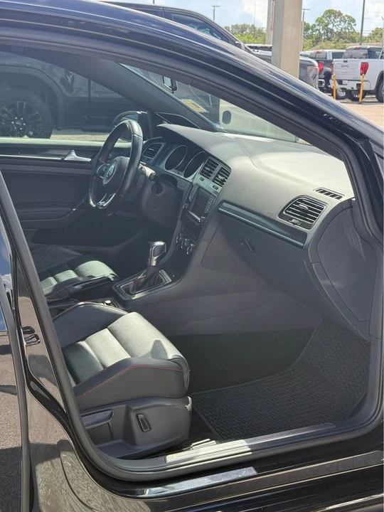 2016 Volkswagen GTI Mk7 - Image 8 of 17
