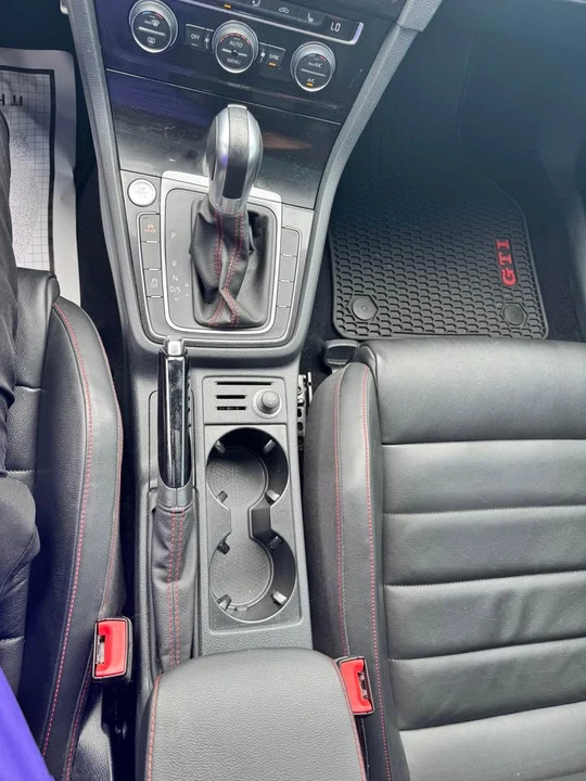 2016 Volkswagen GTI Mk7 - Image 6 of 7