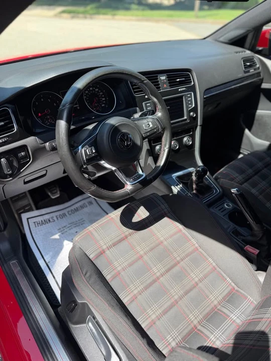 2016 Volkswagen GTI Mk7 - Image 8 of 11