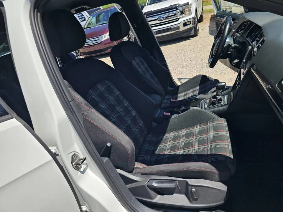 2016 Volkswagen GTI Mk7 - Image 12 of 20