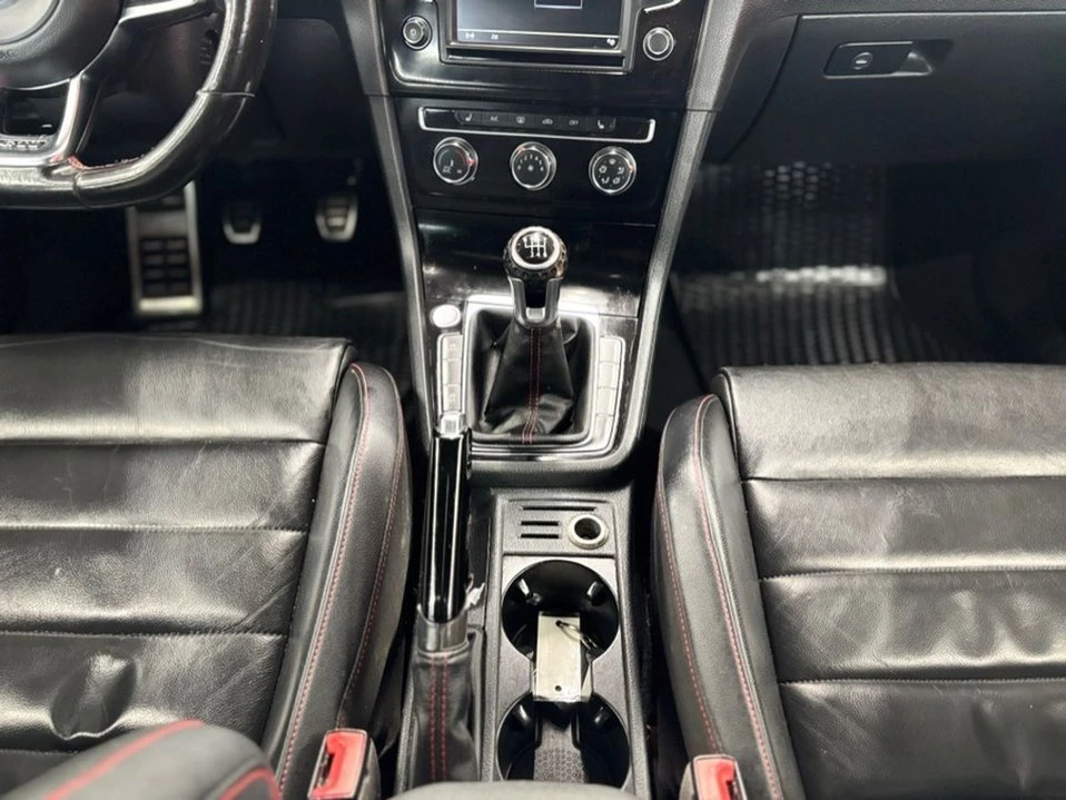 2016 Volkswagen GTI Mk7 - Image 19 of 20