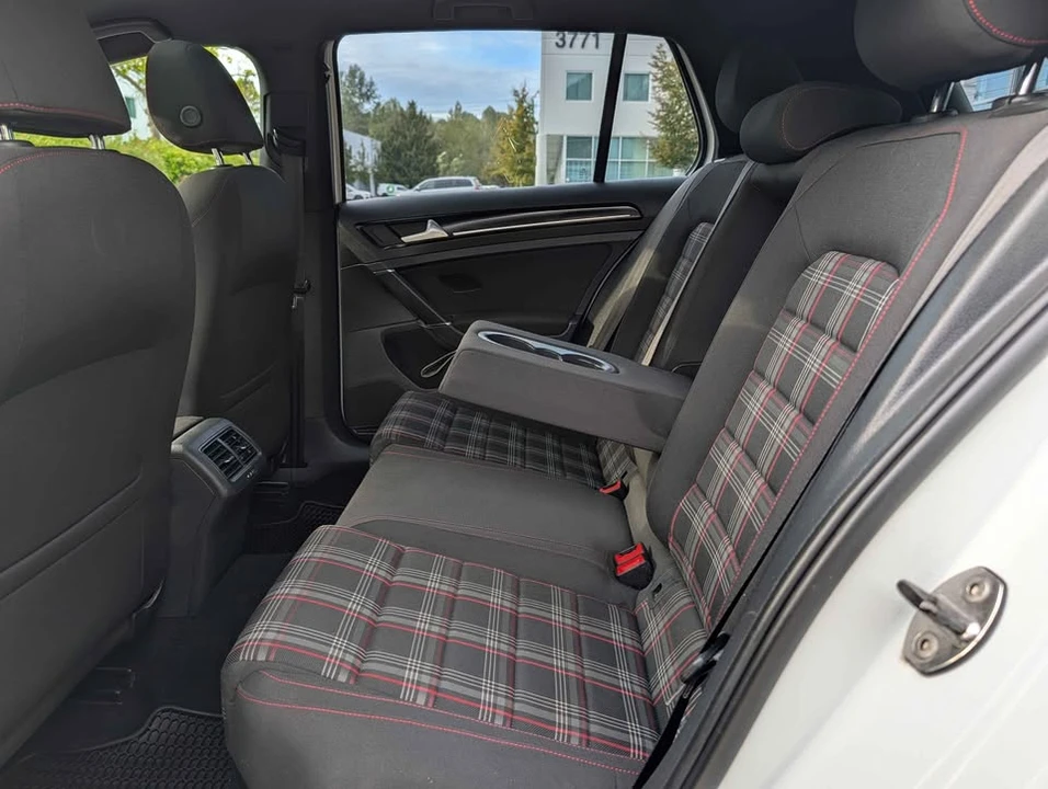 2016 Volkswagen GTI Mk7 - Image 11 of 18