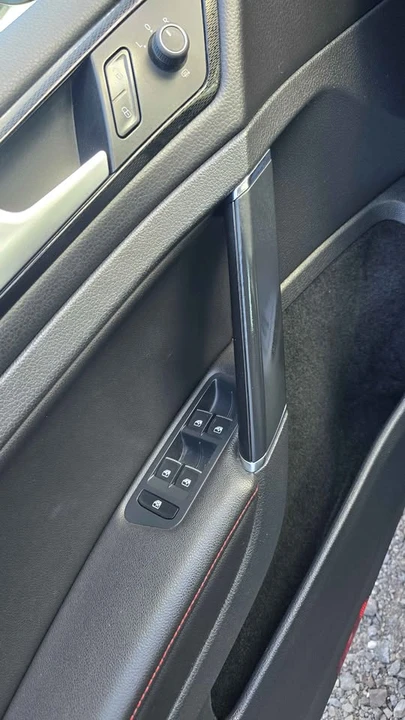2016 Volkswagen GTI Mk7 - Image 6 of 16