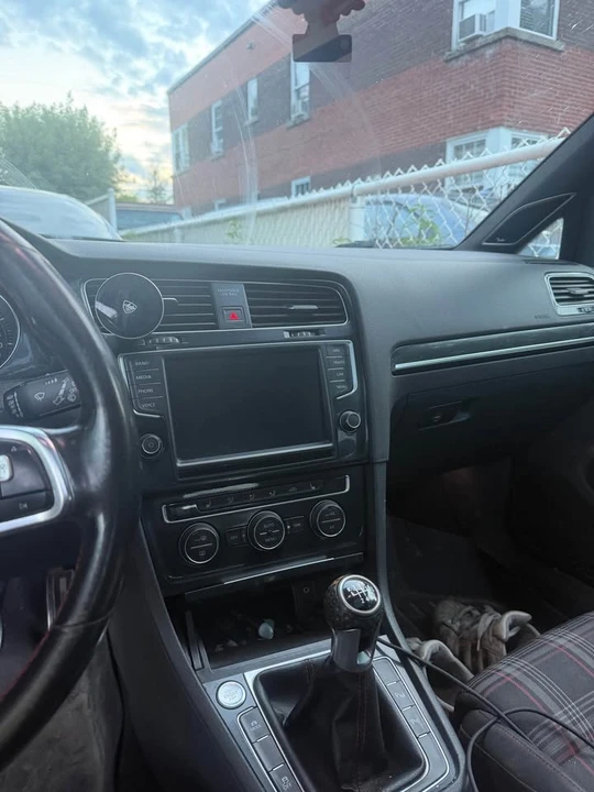 2016 Volkswagen GTI Mk7 - Image 5 of 6