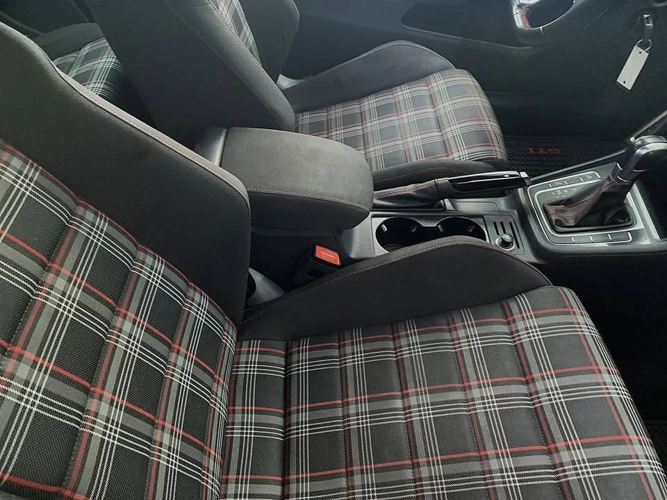 2016 Volkswagen GTI Mk7 - Image 11 of 17