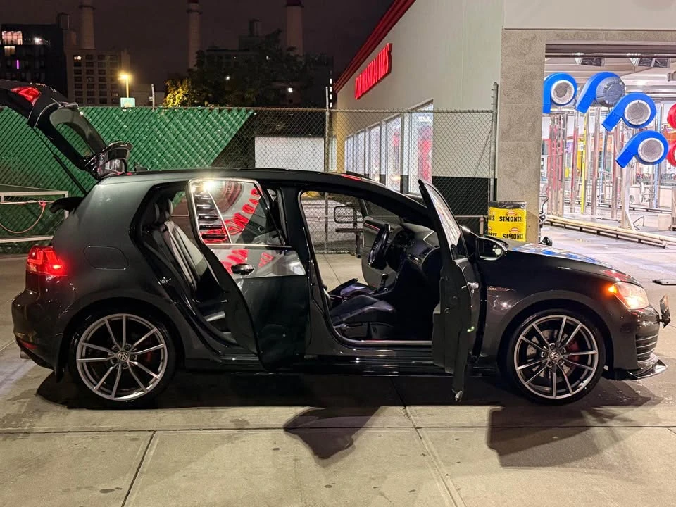 2016 Volkswagen GTI Mk7 - Image 7 of 11