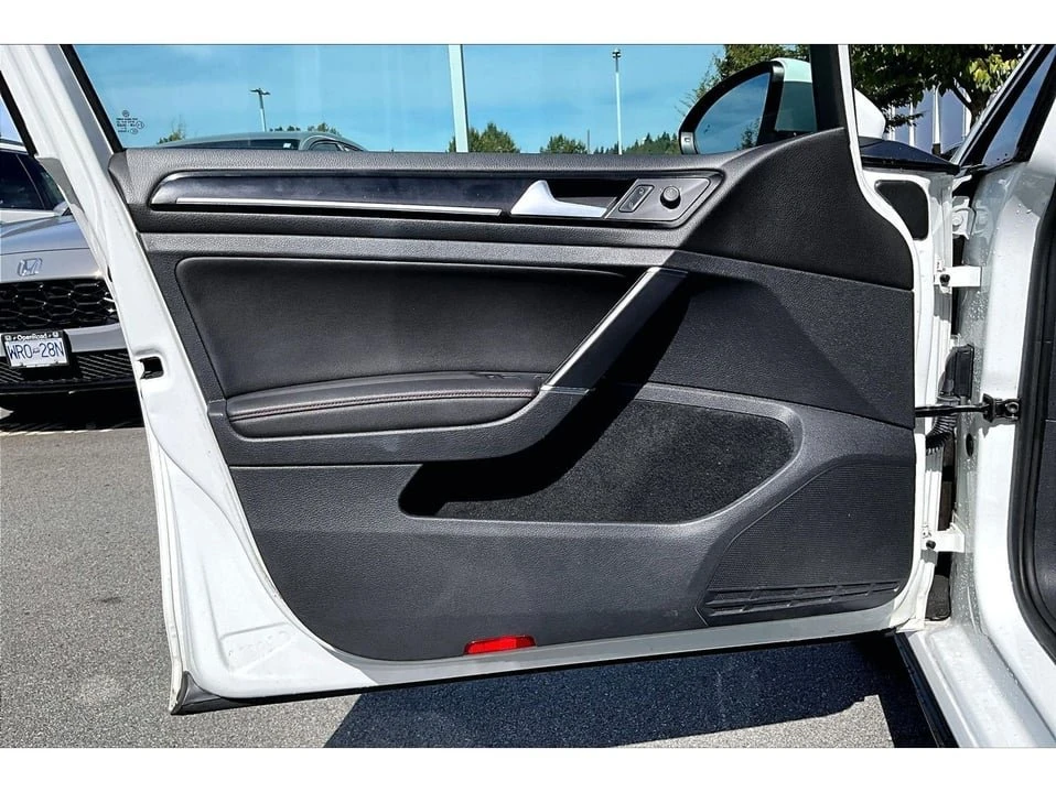 2016 Volkswagen GTI Mk7 - Image 7 of 20