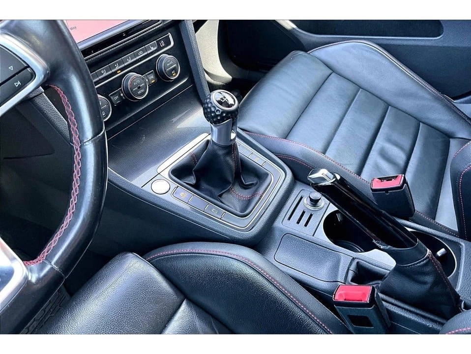 2016 Volkswagen GTI Mk7 - Image 12 of 20