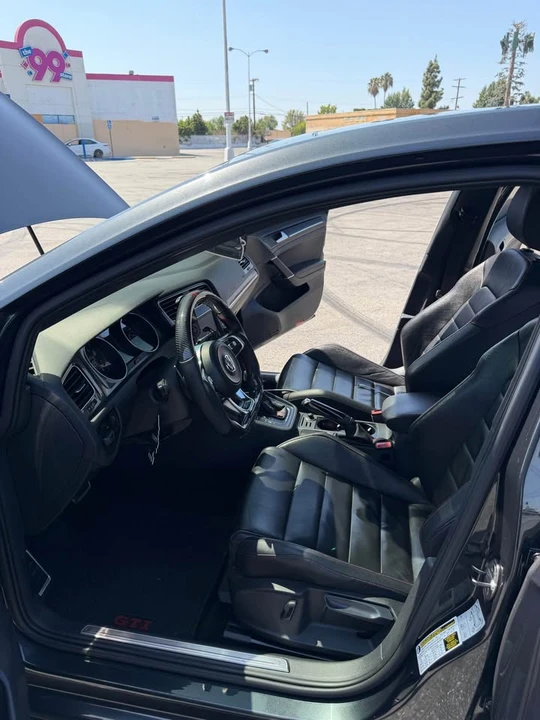2016 Volkswagen GTI Mk7 - Image 8 of 12
