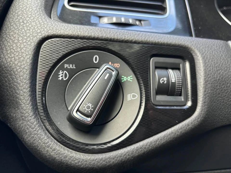 2016 Volkswagen GTI Mk7 - Image 15 of 19