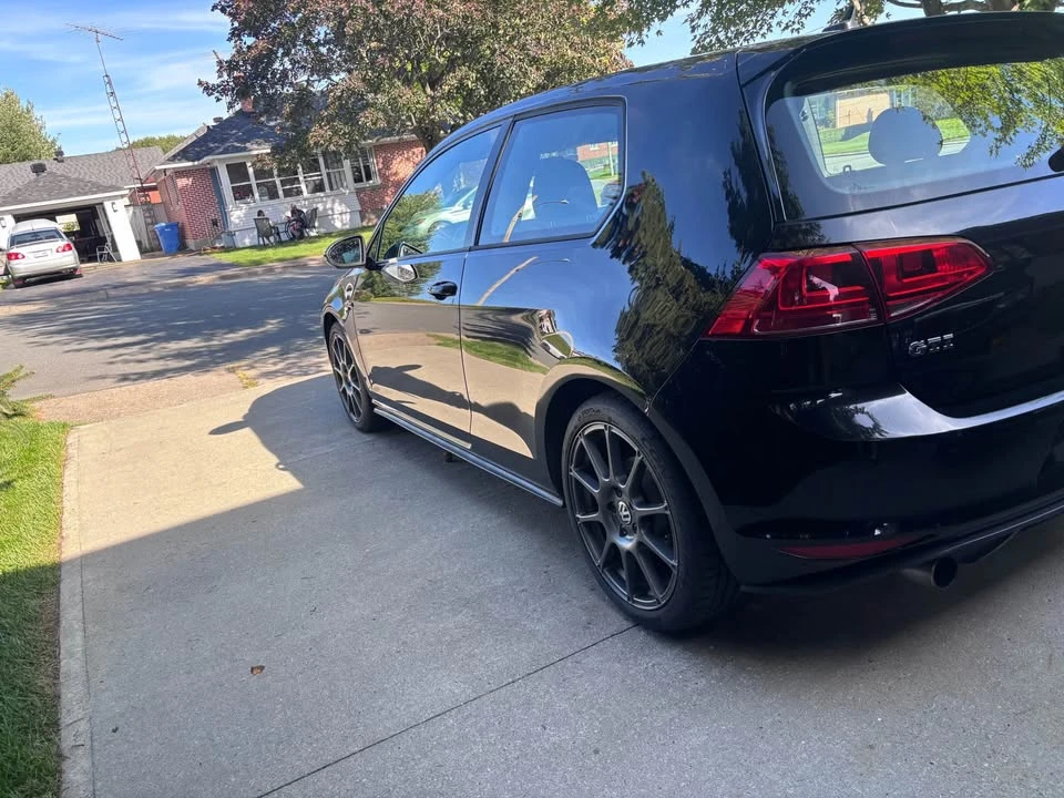 2016 Volkswagen GTI Mk7 - Image 2 of 16