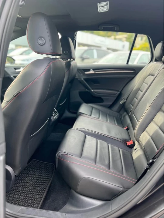 2016 Volkswagen GTI Mk7 - Image 9 of 16