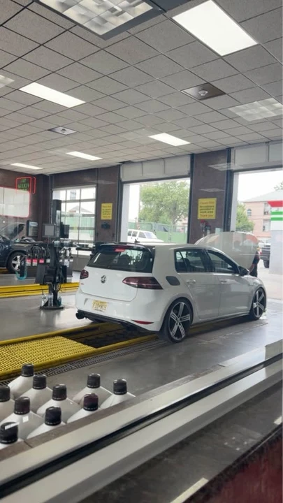 2016 Volkswagen GTI Mk7 - Image 5 of 8