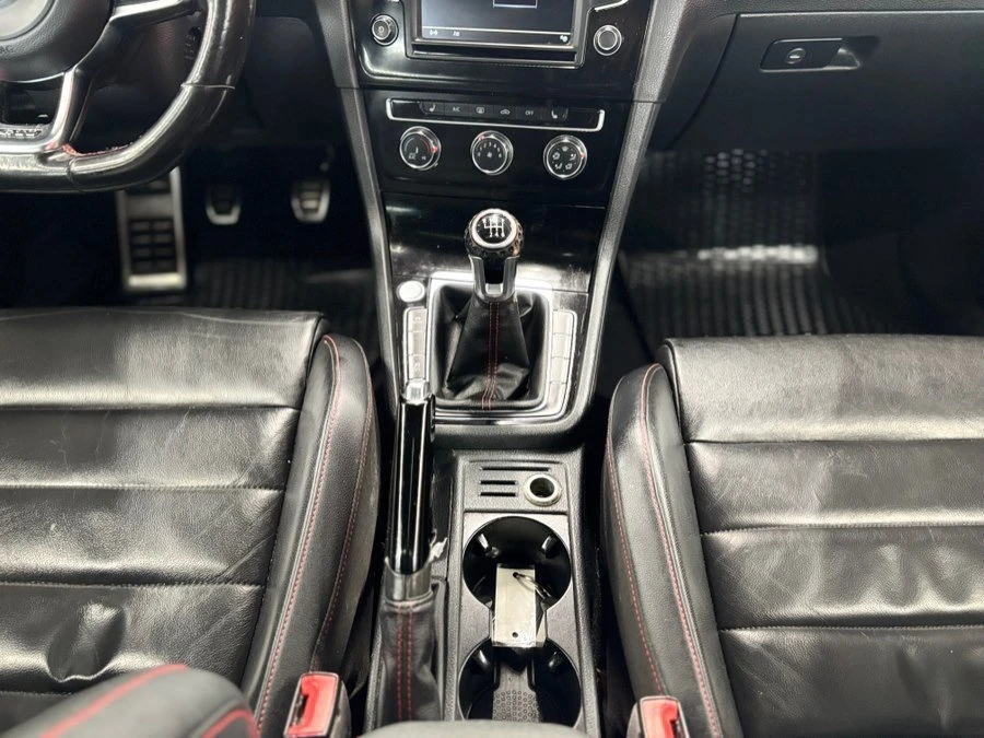 2016 Volkswagen GTI Mk7 - Image 19 of 20