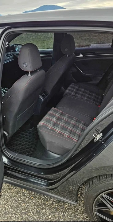 2016 Volkswagen GTI Mk7 - Image 7 of 10