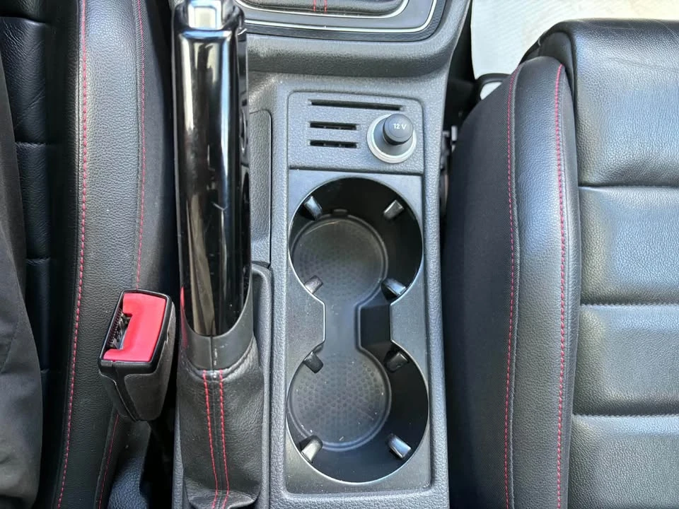 2016 Volkswagen GTI Mk7 - Image 10 of 19