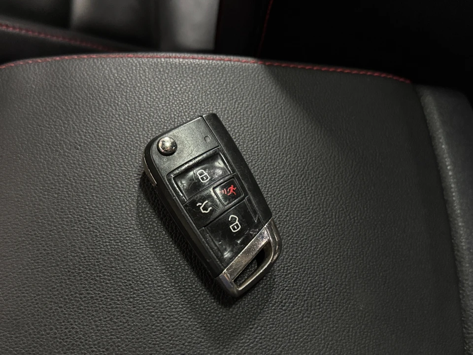 2016 Volkswagen GTI Mk7 - Image 12 of 31