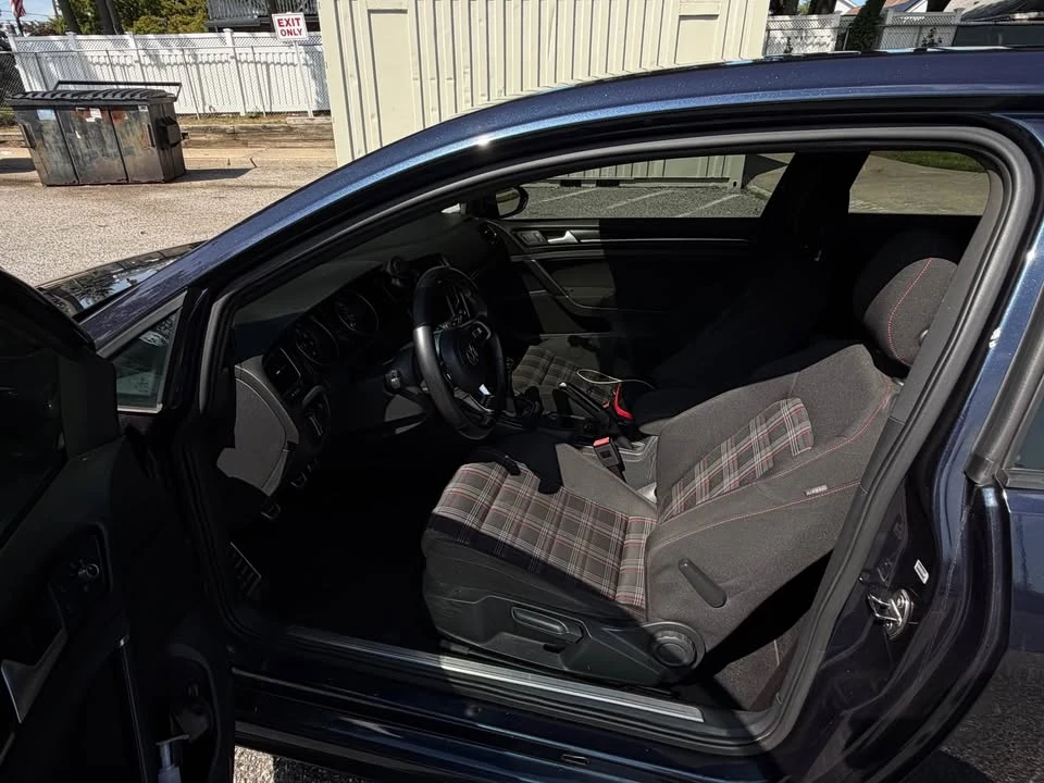 2016 Volkswagen GTI Mk7 - Image 7 of 10