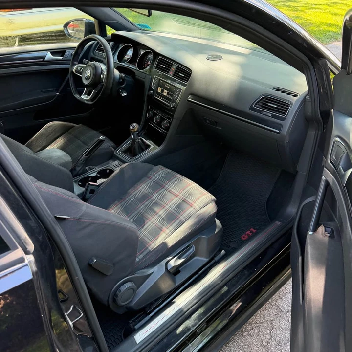 2016 Volkswagen GTI Mk7 - Image 14 of 17