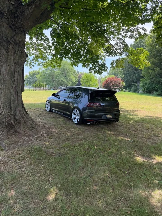 2016 Volkswagen GTI Mk7 - Image 2 of 17