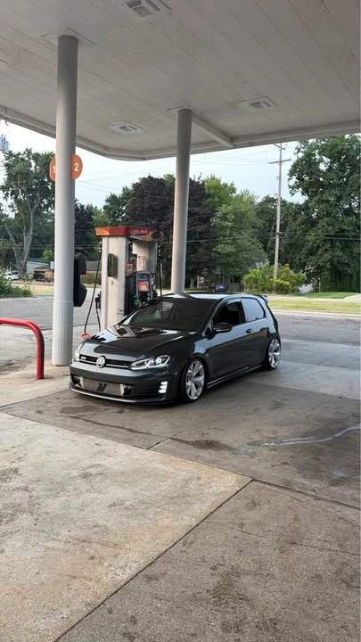 2016 Volkswagen GTI Mk7 - Image 16 of 17