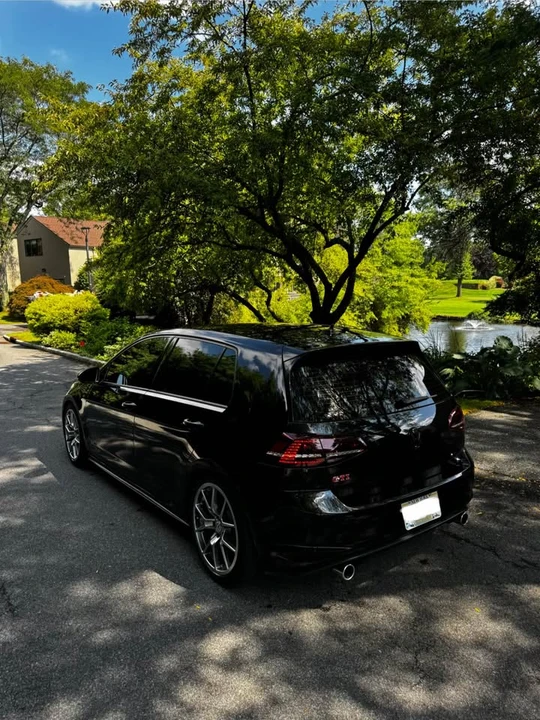 2016 Volkswagen GTI Mk7 - Image 2 of 12